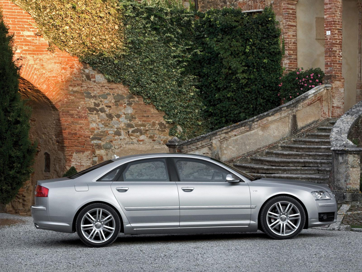 Audi S8 фото 29008