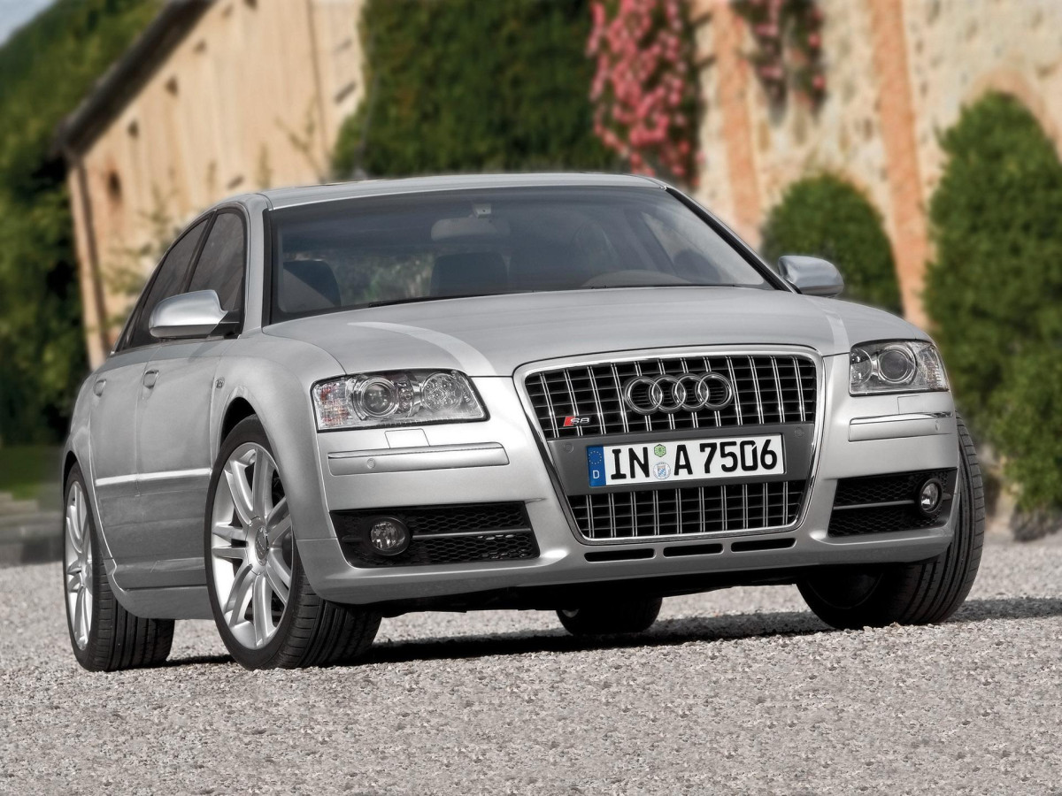 Audi S8 фото 29018