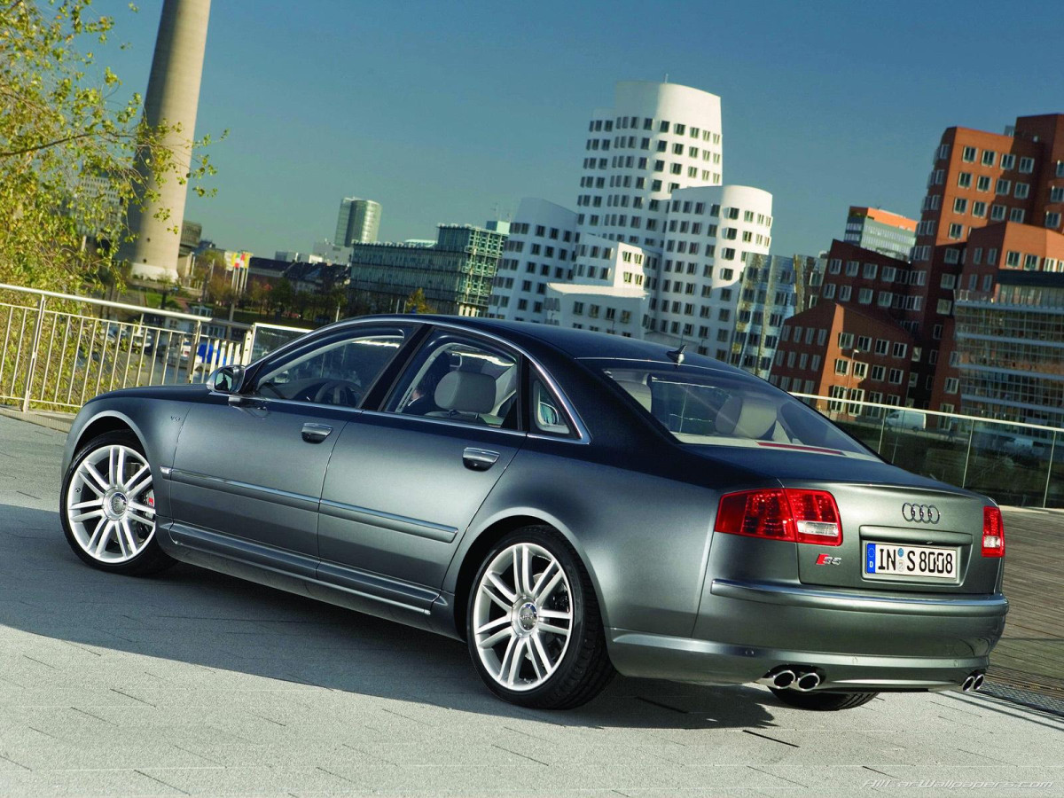 Audi S8 фото 30760