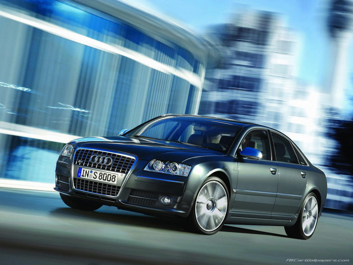 Audi S8 фото 30778