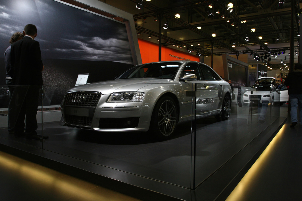 Audi S8 фото 38593