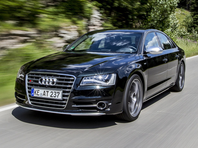 Audi S8 фото