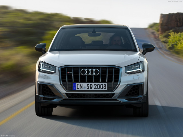 Audi SQ2 фото
