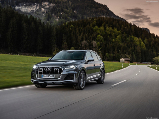 Audi SQ7 фото