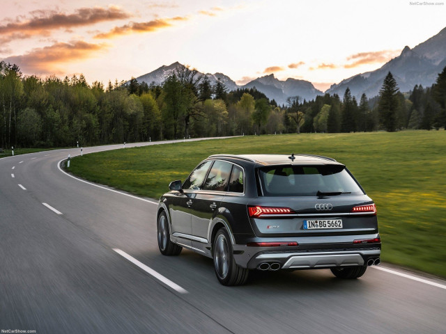 Audi SQ7 фото