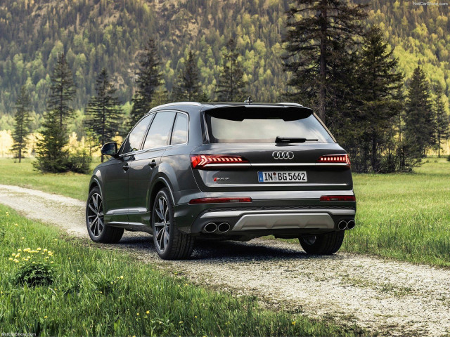 Audi SQ7 фото