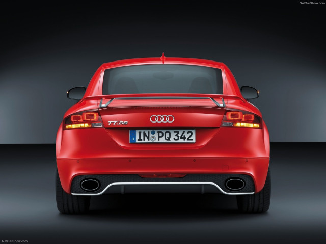 Audi TT RS plus фото