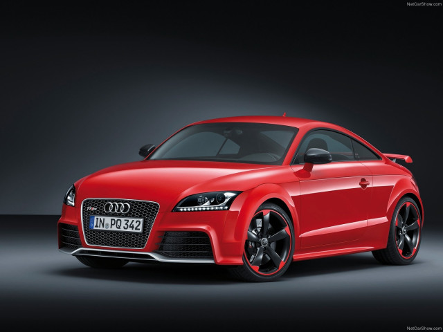 Audi TT RS plus фото