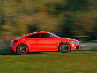 Audi TT RS plus фото