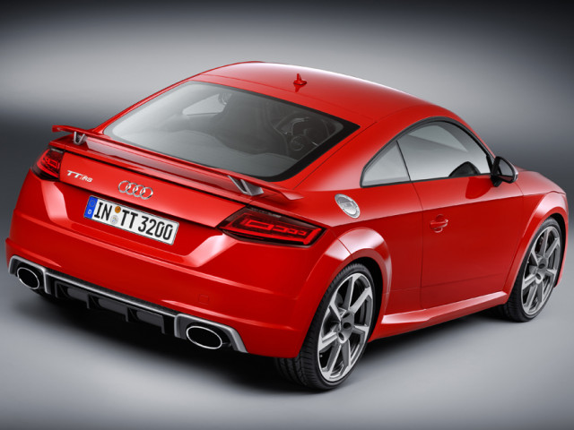 Audi TT RS фото