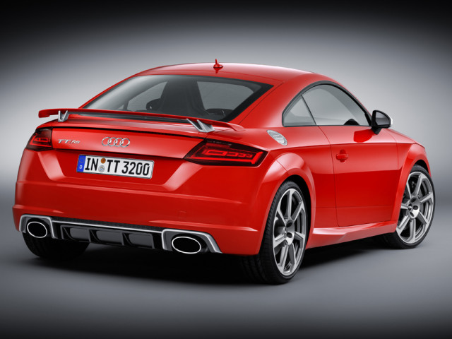 Audi TT RS фото