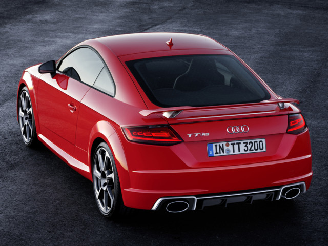 Audi TT RS фото