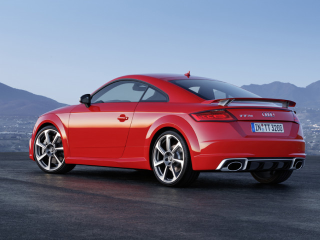 Audi TT RS фото