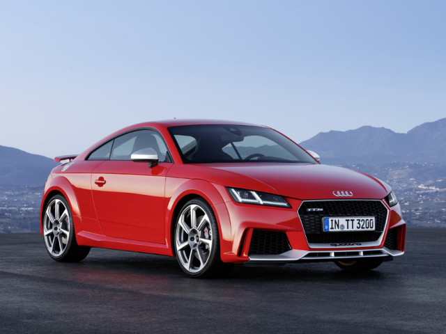 Audi TT RS фото