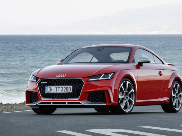 Audi TT RS фото