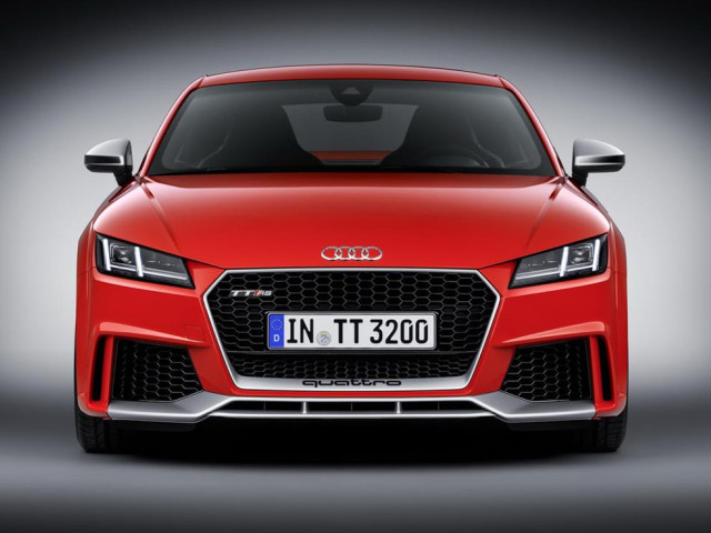 Audi TT RS фото