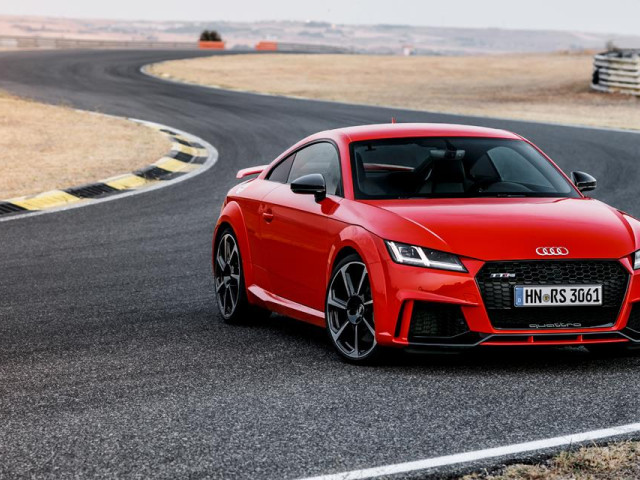 Audi TT RS фото