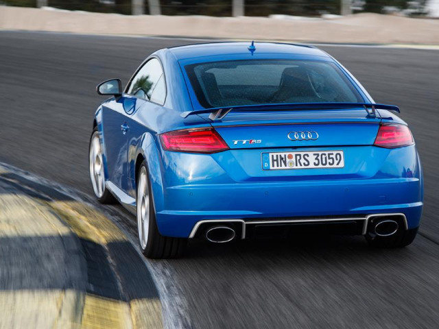 Audi TT RS фото