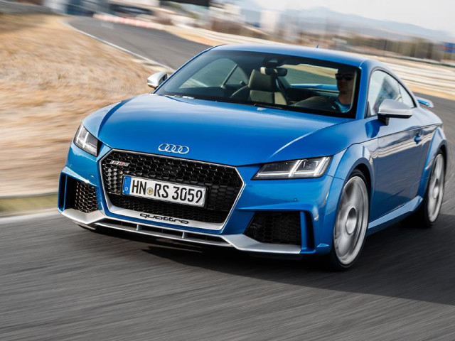 Audi TT RS фото