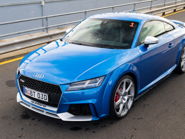 Audi TT RS фото