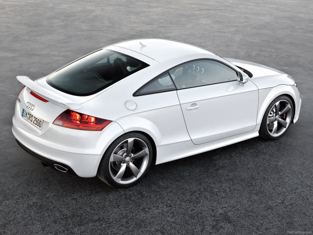 Audi TT RS фото