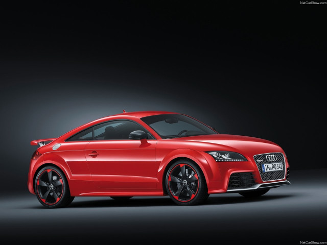 Audi TT RS фото