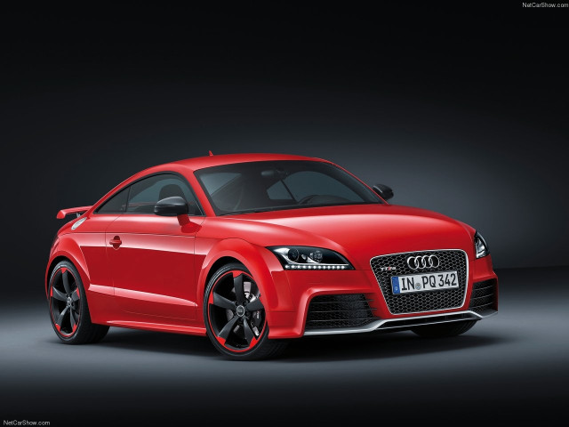 Audi TT RS фото