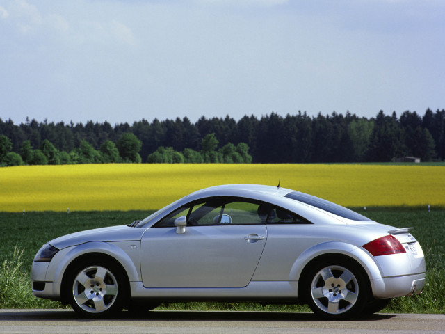 Audi TT фото