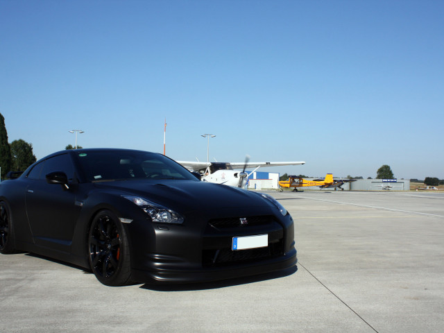 AVUS Performance Nissan GT-R фото