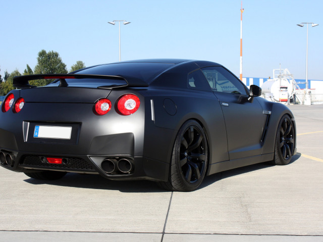 AVUS Performance Nissan GT-R фото