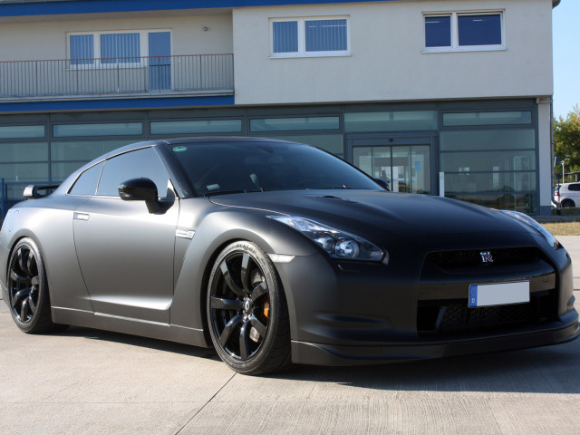 AVUS Performance Nissan GT-R фото