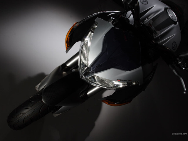 Benelli Titanium фото