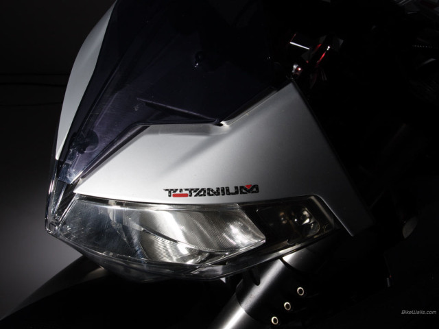 Benelli Titanium фото