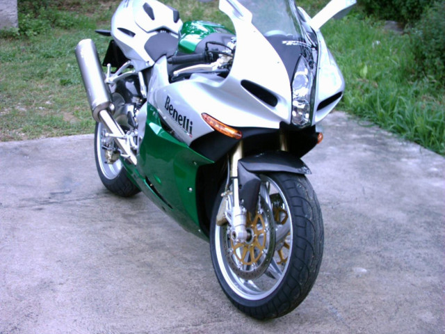 Benelli Tornado Tre 900 фото