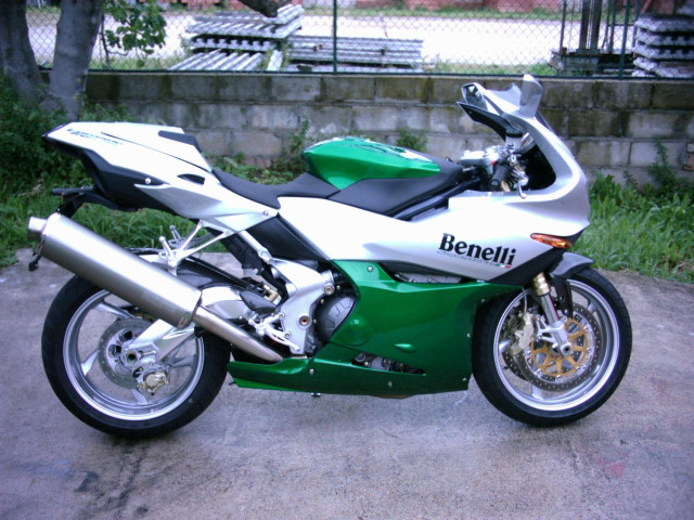 Benelli Tornado Tre 900 фото