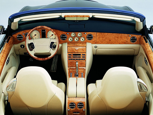 Bentley Arnage Drophead Coupe фото