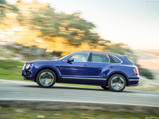 Bentley Bentayga фото