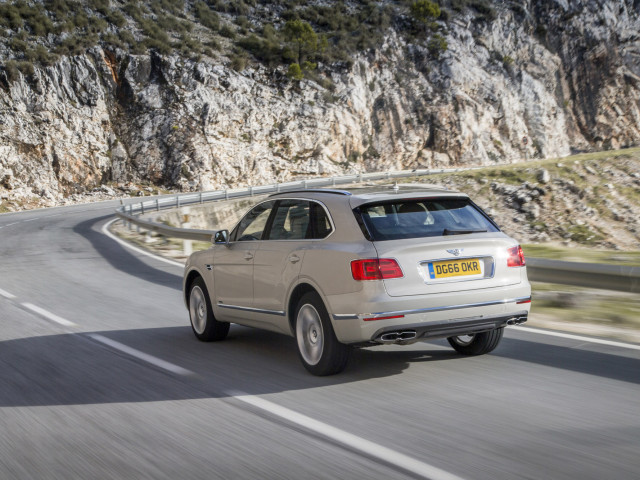 Bentley Bentayga фото