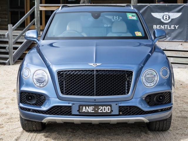 Bentley Bentayga фото