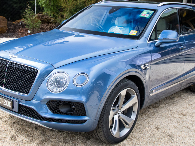 Bentley Bentayga фото