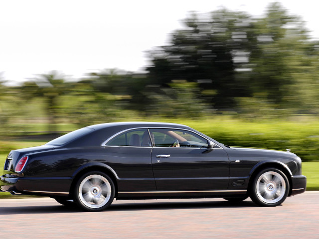 Bentley Brooklands фото