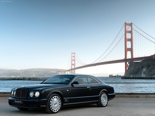 Bentley Brooklands фото