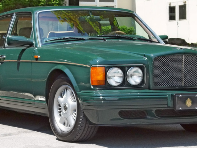 Bentley Brooklands фото