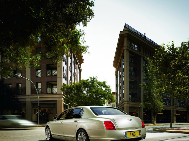 Bentley Continental Flying Spur Speed фото