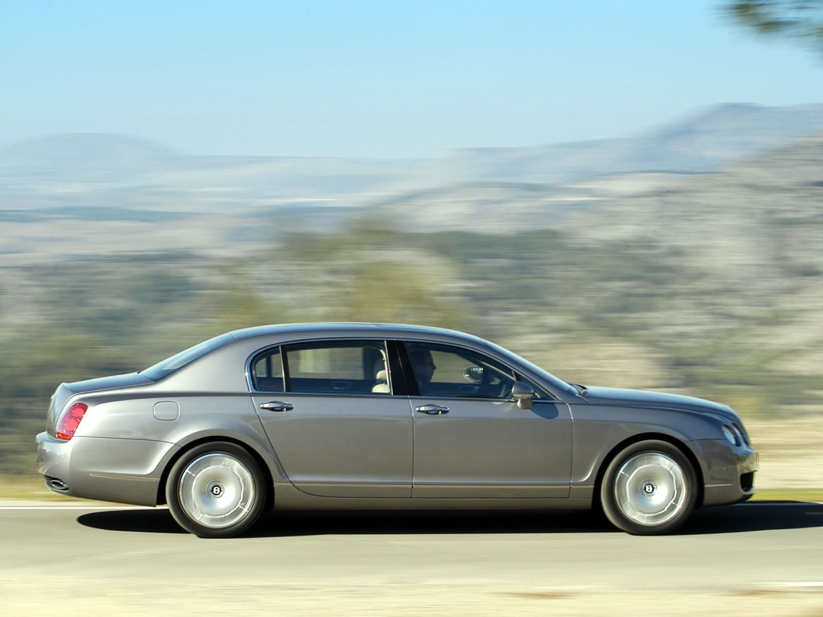 Bentley Continental Flying Spur фото 19111