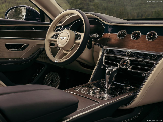 Bentley Continental Flying Spur фото