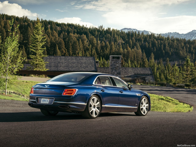 Bentley Continental Flying Spur фото
