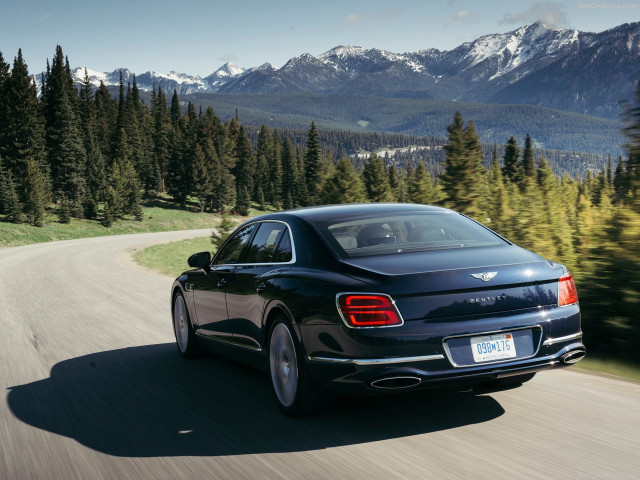 Bentley Continental Flying Spur фото