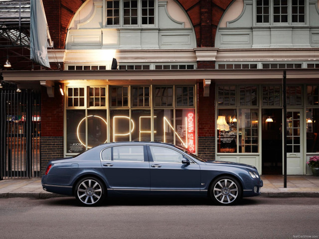 Bentley Continental Flying Spur фото