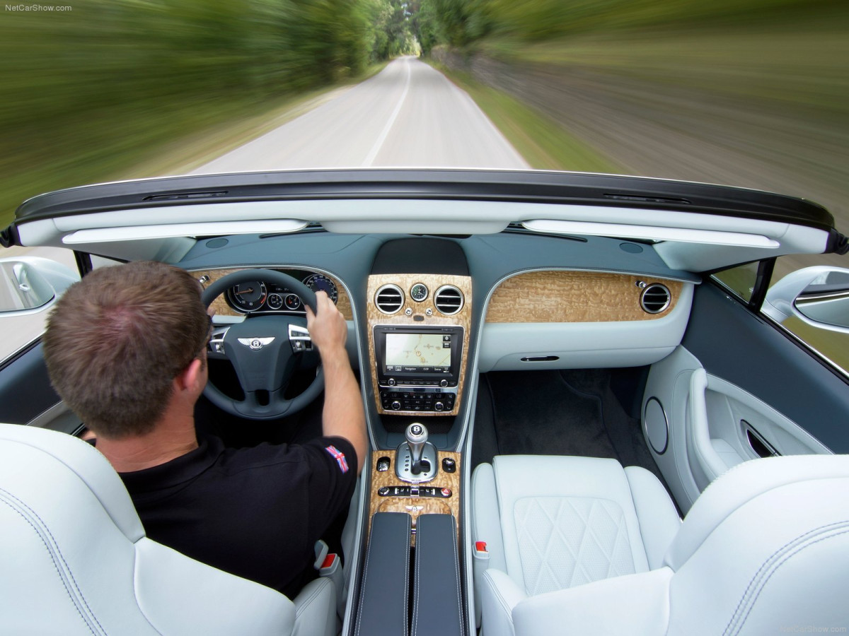 Bentley Continental GTC фото 88657